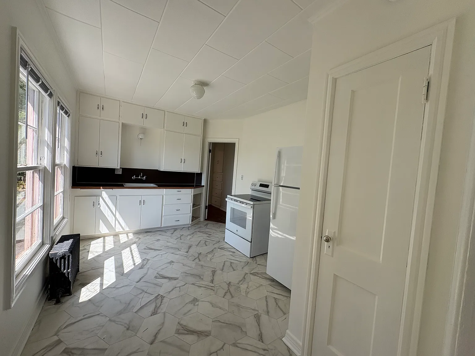 1 bed, 750 sqft, $1,450 — Photo 2