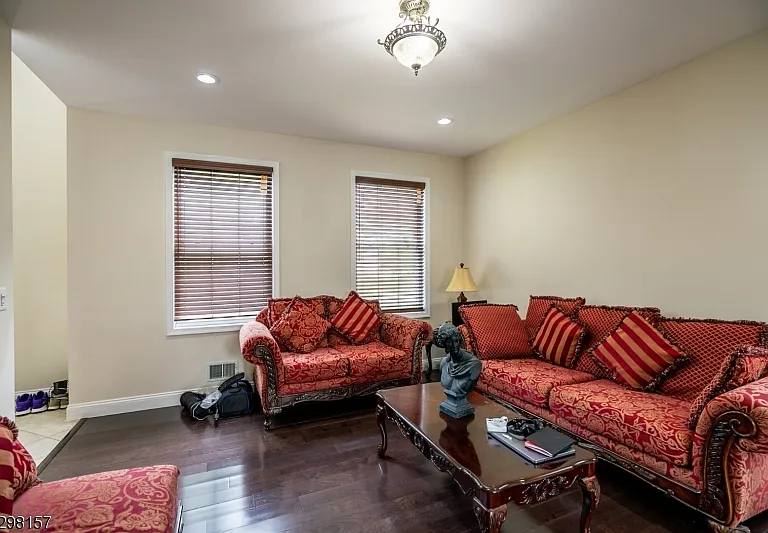 29 Vocisano Ct — Photo 9