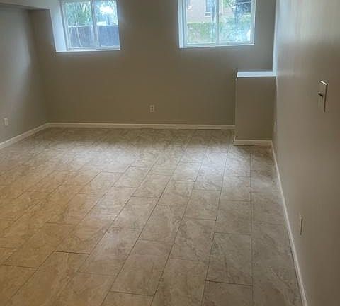 5th image of 65 Wainwright Ave #1