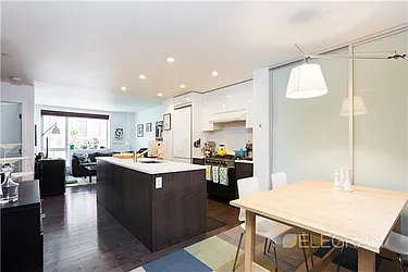 Rented by (Legacy) Elegran