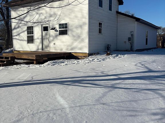 2nd image of 878 Washington St