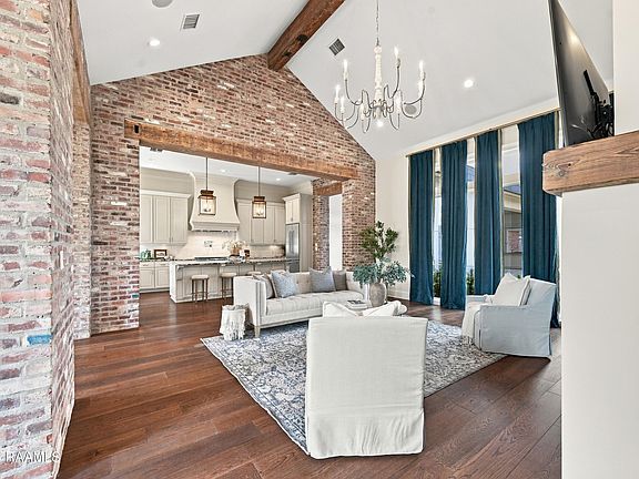 3rd image of 400 Rutherford Ct