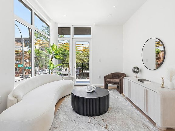 4th image of 30-70 29th St #2F