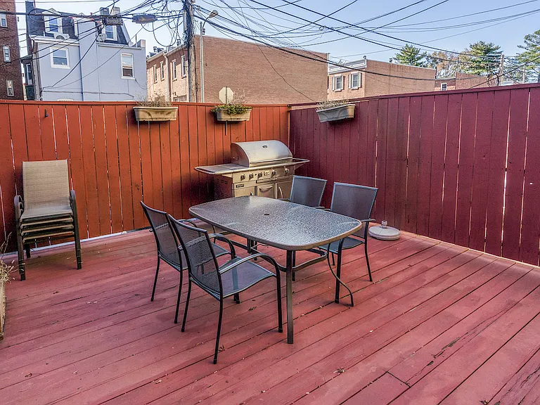 1820 Calvert St NW — Photo 32