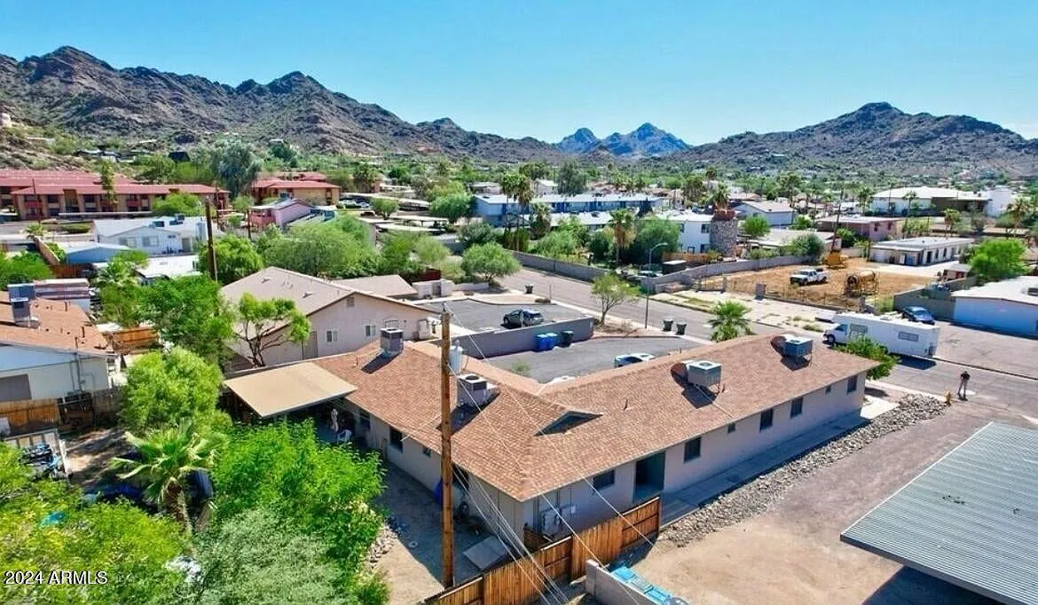 2 bed, 850 sqft, $1,050 — Photo 2