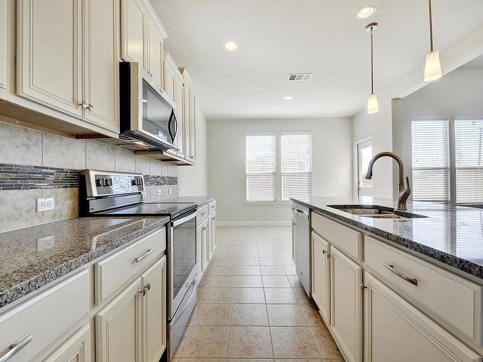 1st image of 10605 Portico Ln