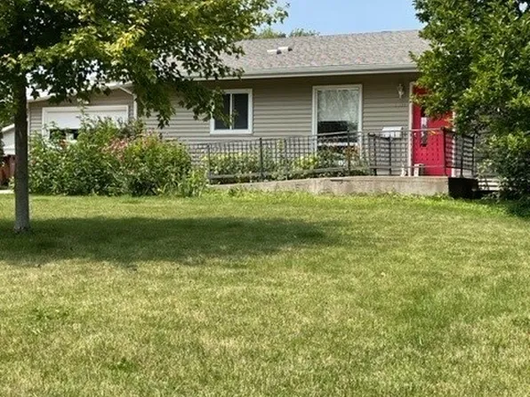 1519 10th Ave, Grinnell, IA 50112