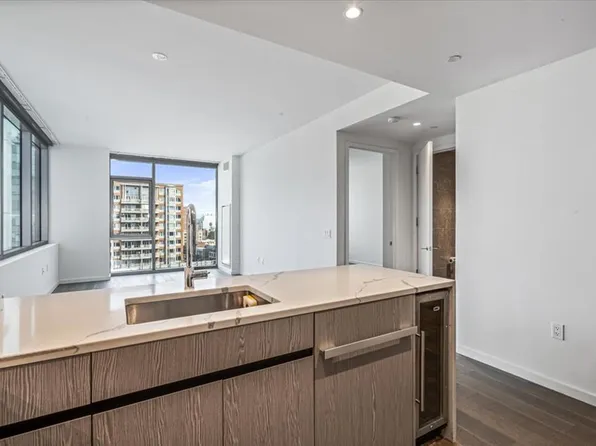 133-36 37th Avenue image 8 of 25