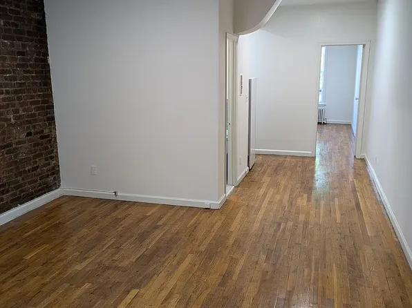 115 4th Pl APT 2A, Brooklyn, NY 11231