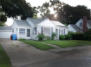 121 Forest Ave, Cranston, RI 02910