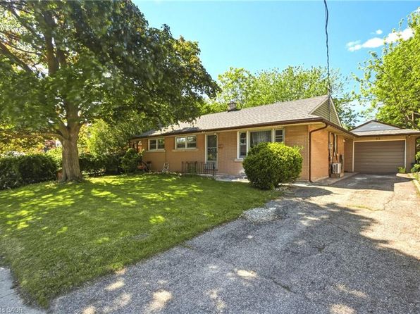32 Close Ave, Cambridge, ON N1R 2R6