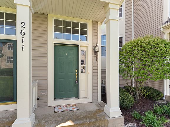2nd image of 2611 Canyon Dr #2611
