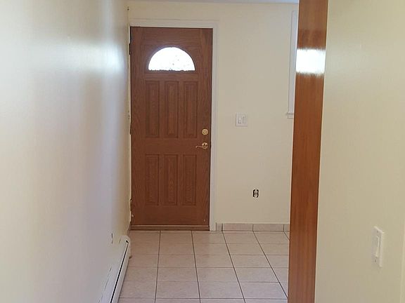 2nd image of 8 Bryn Mawr Pl