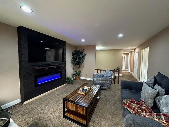 3rd image of 1535 Kings Crown Ct