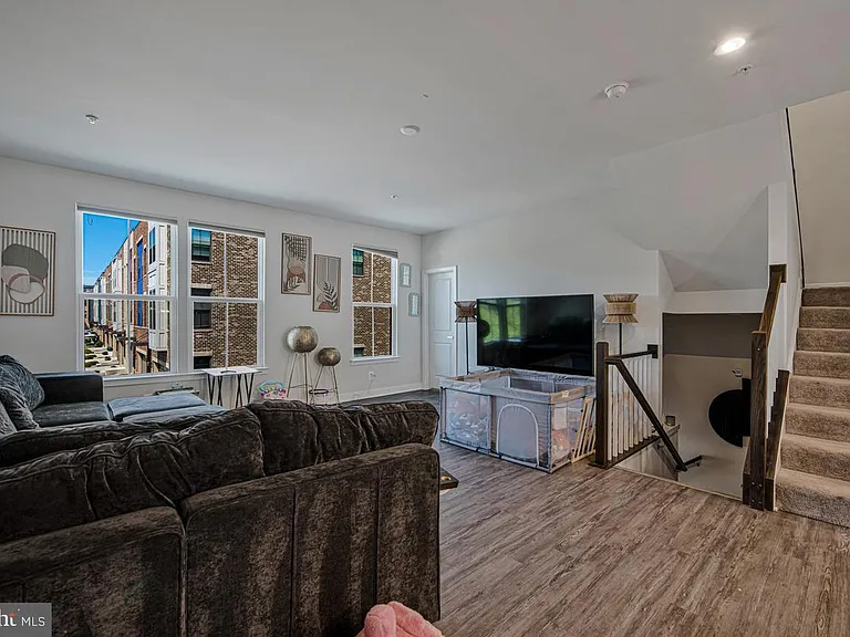 4748 Towne Park Rd — Photo 5