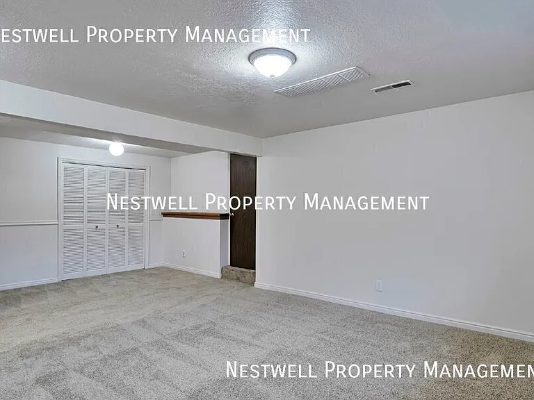 815 E Dusty Rock Pl — Photo 24
