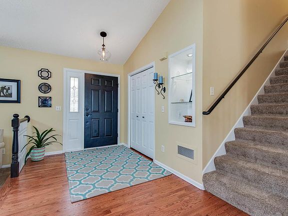 2nd image of 38297 Great Oaks Ct