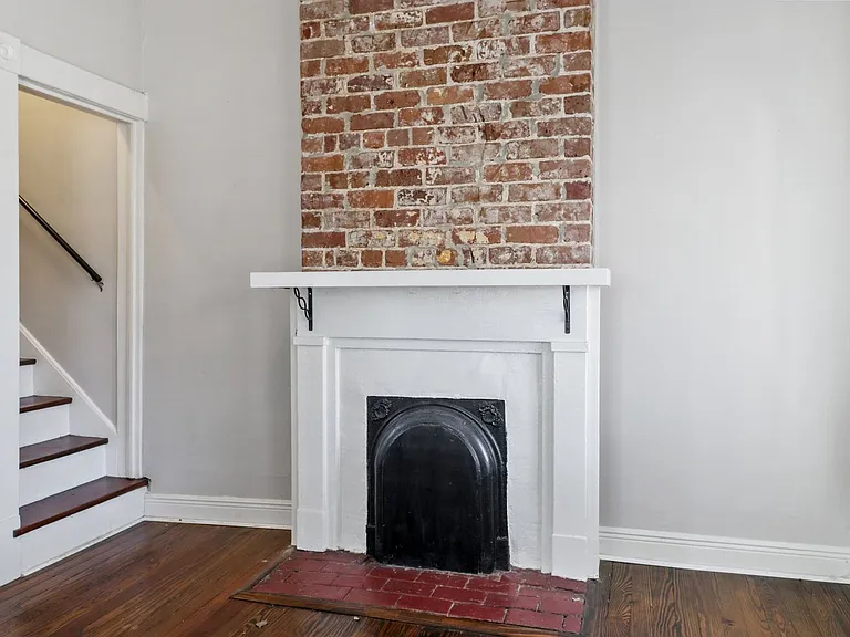 1312 Lincoln St — Photo 3