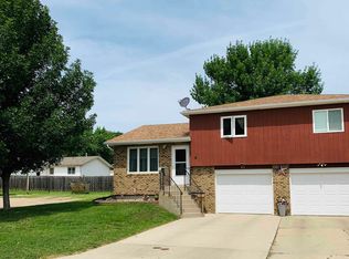 403 18th Ave SE, Minot, ND 58701