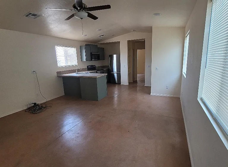 1490 Tonto Dr #2 — Photo 2