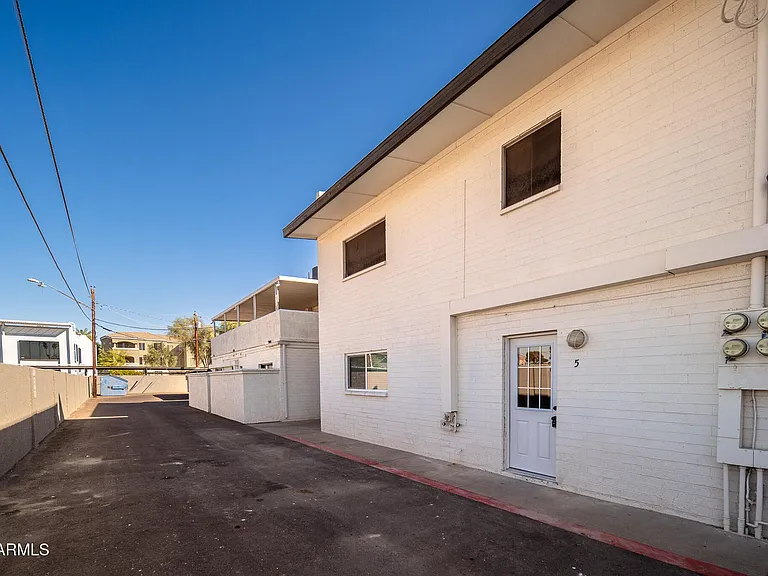 810 E Colter St #A — Photo 21