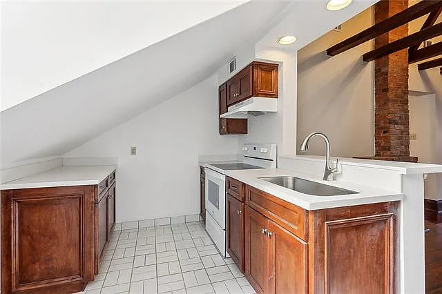 622 Dauphine St #UPPER — Photo 6