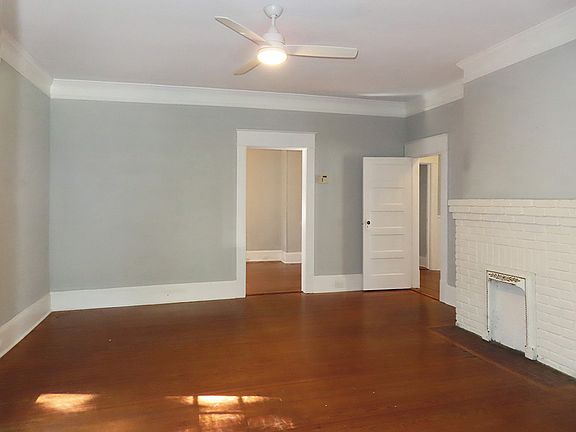 5th image of 819 Green St