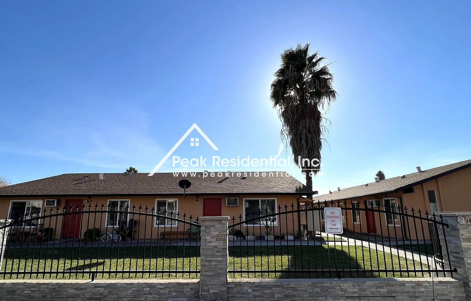 Wyda Way Apartments — Photo 4