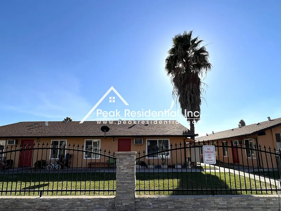Building Photo 4