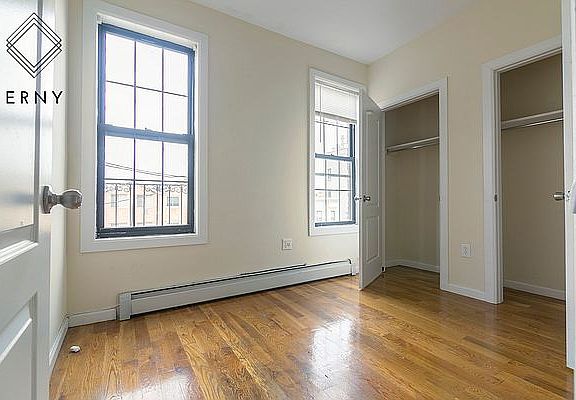 4th image of 1926 Pacific St #1C