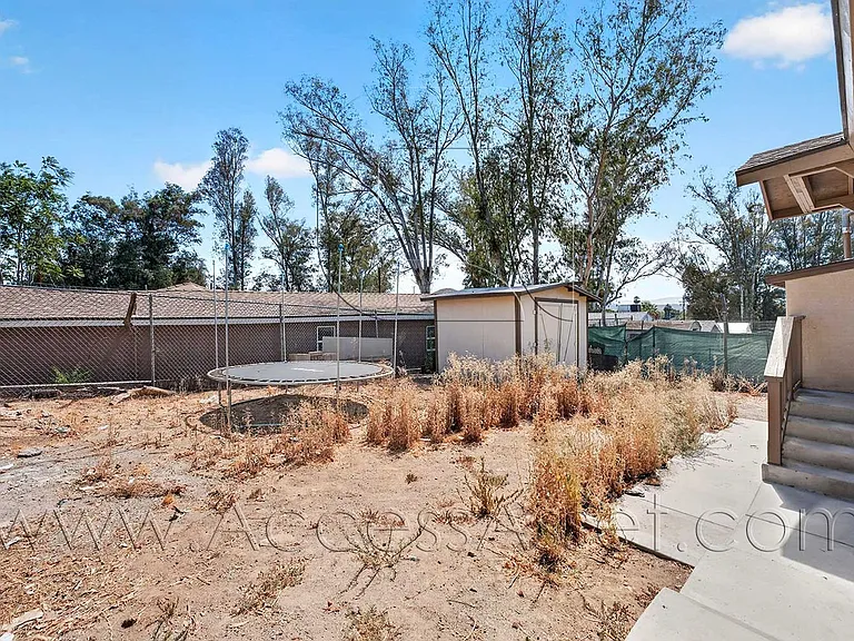 23963 Lodge Dr — Photo 19
