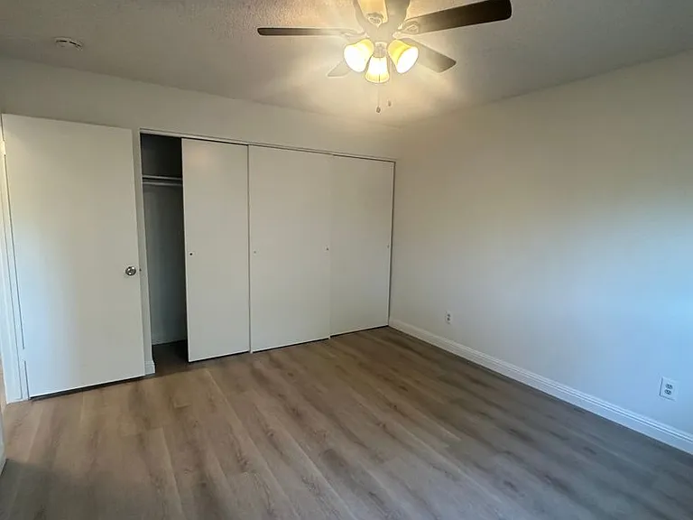 15165 Pratola Ct — Photo 33