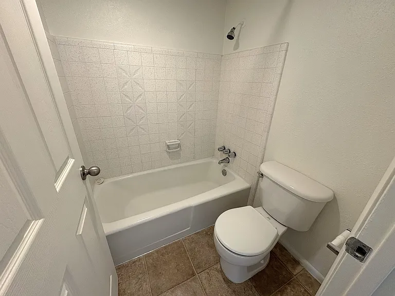 Indigo Apartments — Photo 11