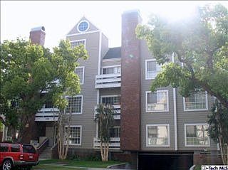 1st image of 522 N Jackson St APT 305