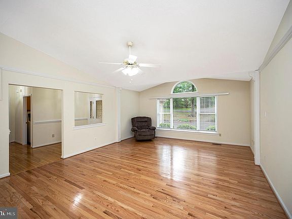5th image of 1011 Eastover Pkwy