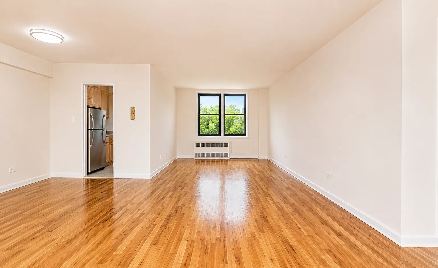 540 Ocean Pkwy — Photo 2