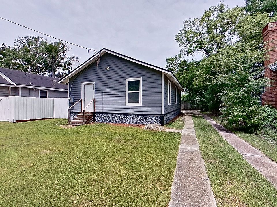 1st image of 535 W 59th St