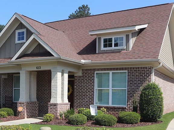 2nd image of 613 Indian Lake Dr SE