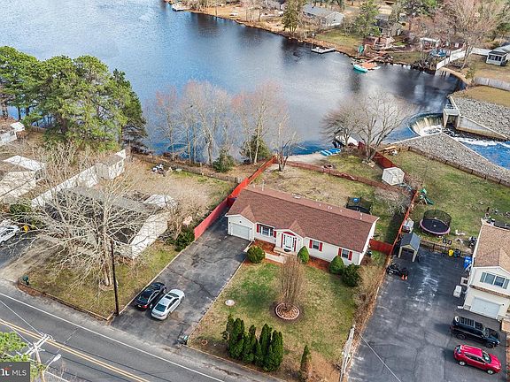 4th image of 100 Split Rock Rd