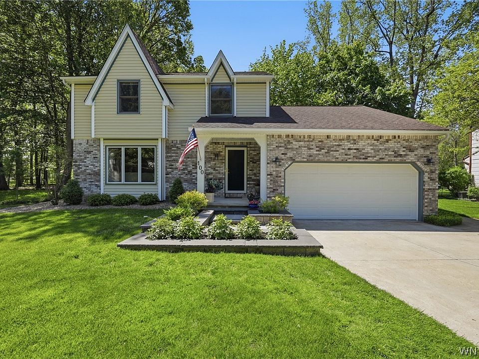 1st image of 100 Bramhill Ct