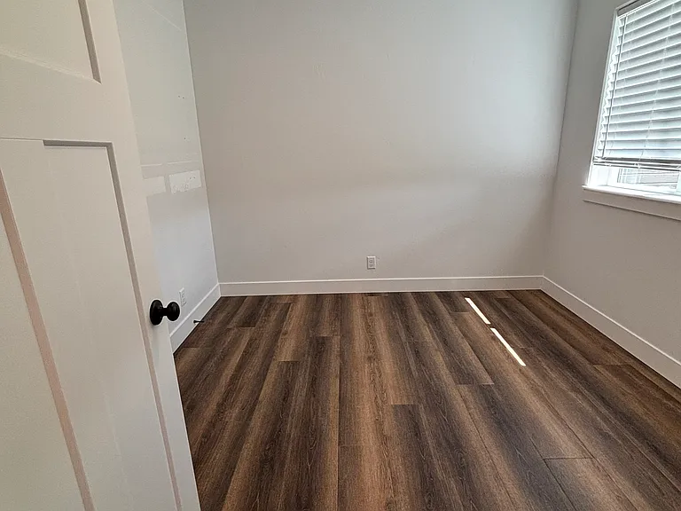 1417 Meadow Ln — Photo 7