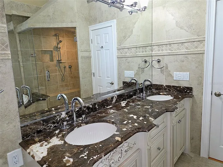 11820 Capri Cir S — Photo 26