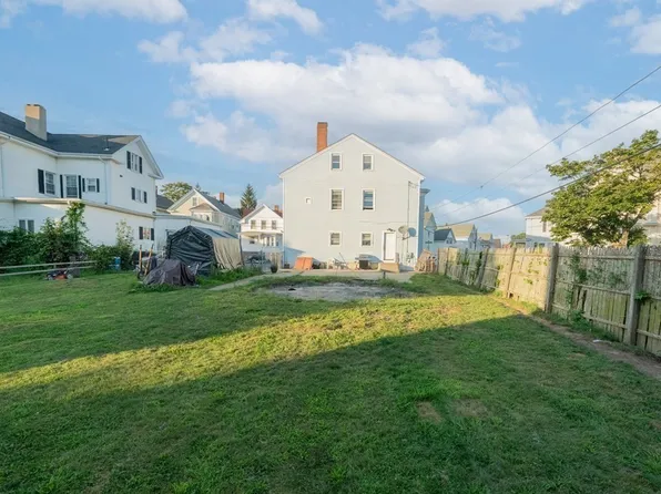 166 Washington St, New Bedford, MA 02740