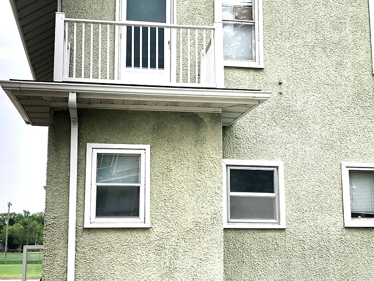 1018 15th St N — Photo 14