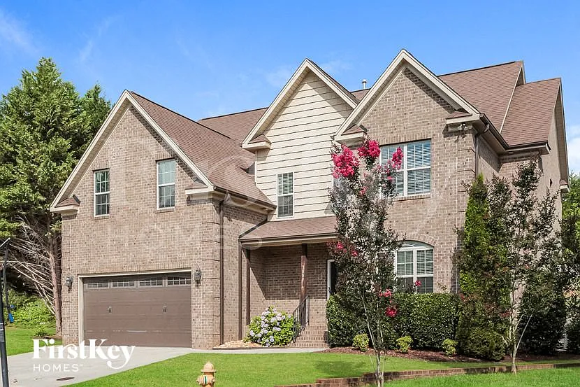 4 bed, 3.0 bath, 2896 sqft, $2,735 — Photo 2