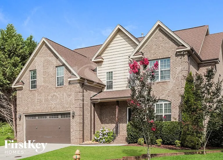 3087 Cameron Village Ct — Photo 2