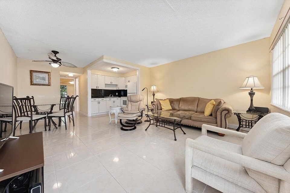 1st image of 248 Camden K