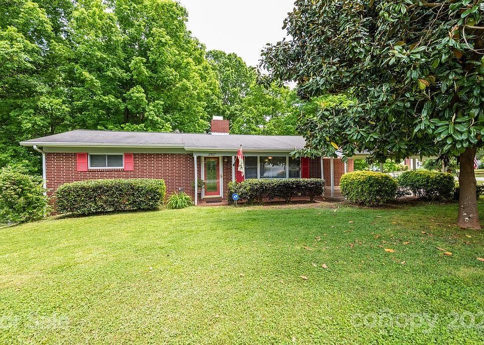 1st image of 2527 Central Dr