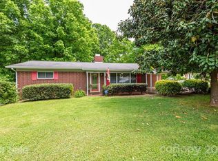 2527 Central Dr, Lenoir, NC 28645