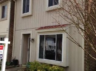 1016 Knight Ln, Herndon, VA 20170
